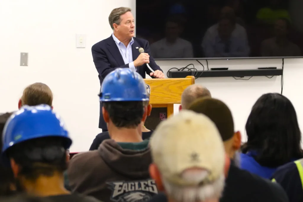 U.S. Rep. Norcross tours Western Aluminum Extrusions in New Jersey